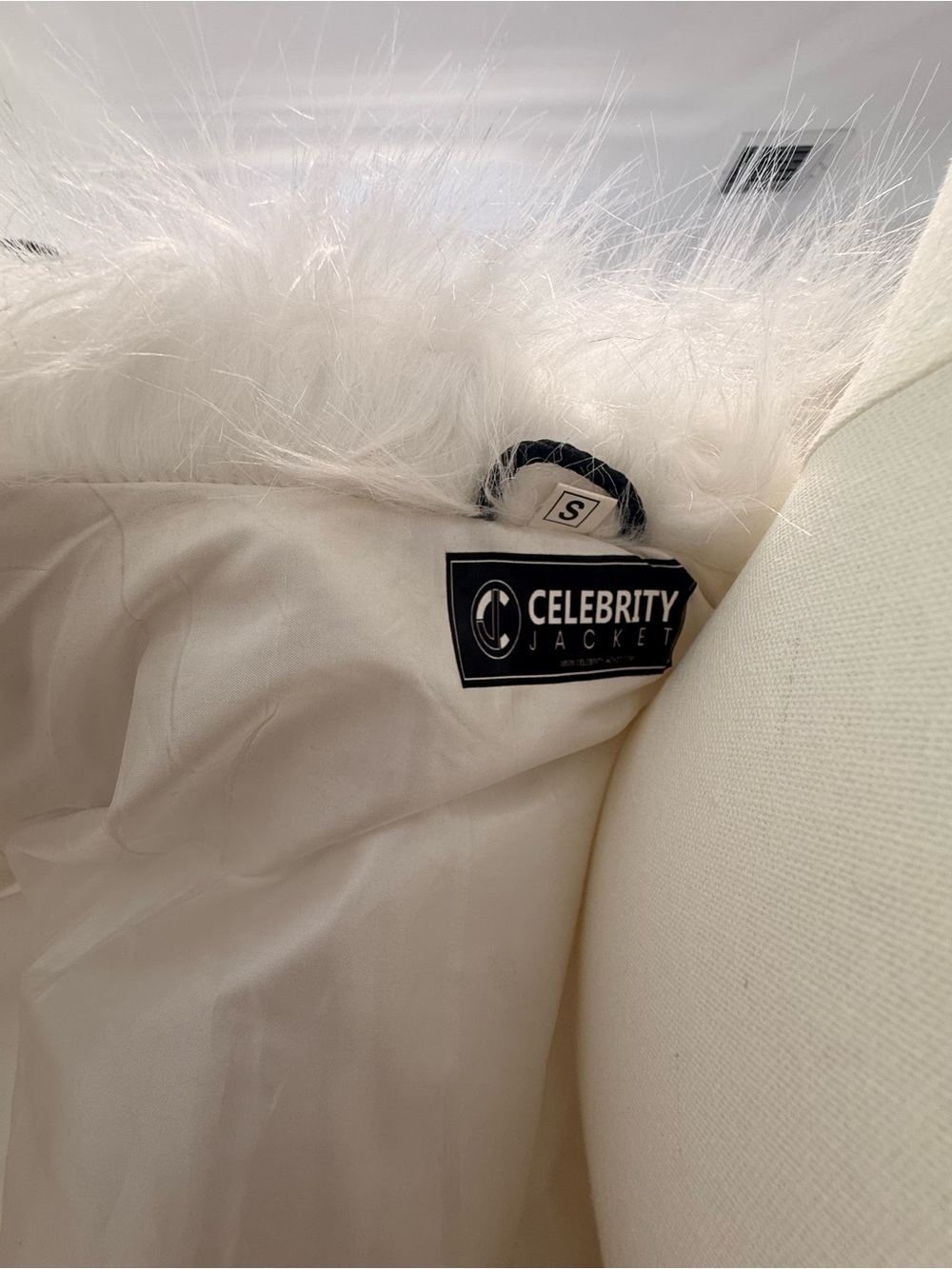 Long Faux Fur Coat in White and Gray - Picture 11 of 12